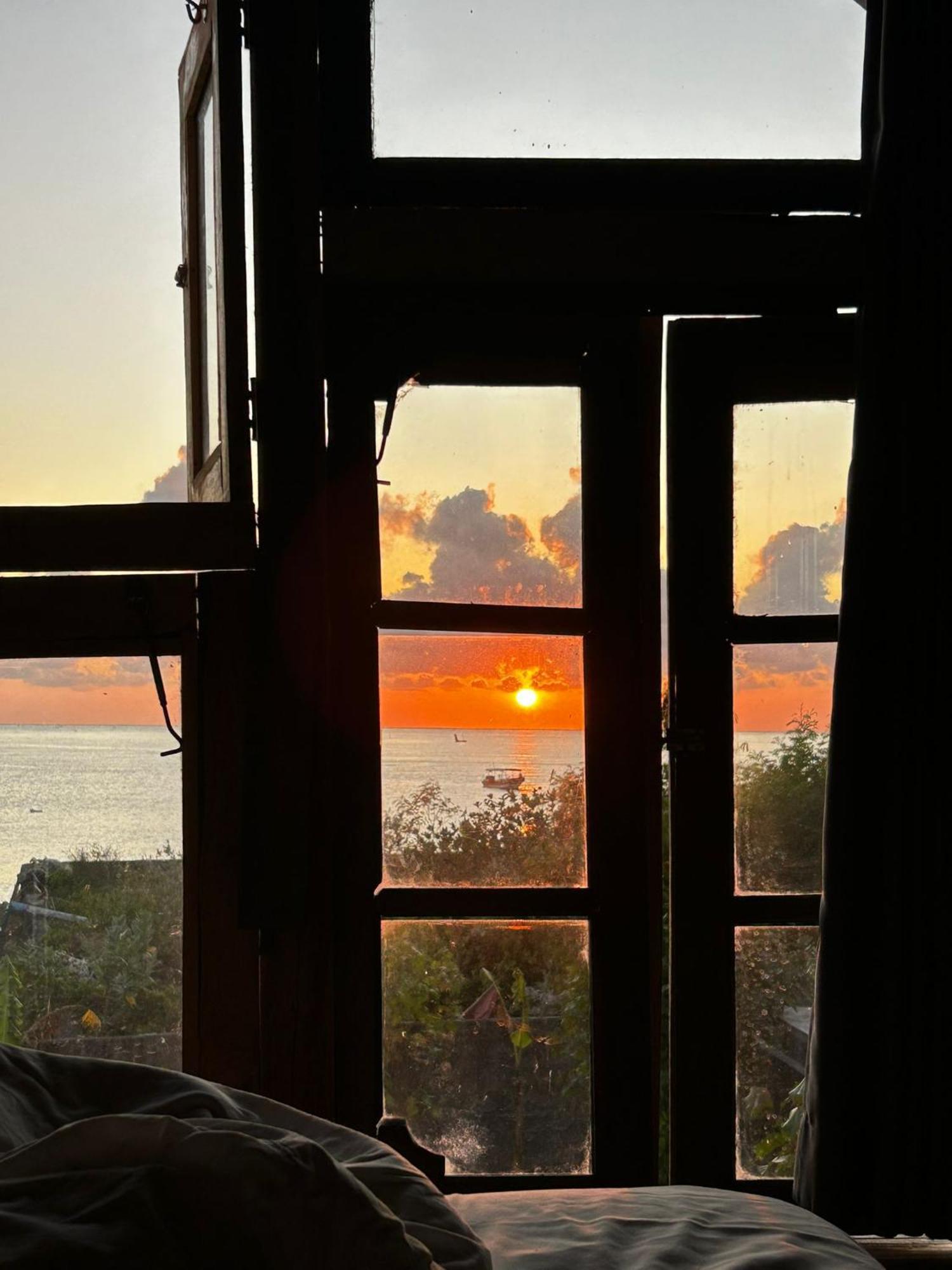 Yogi Beach Cabin Амед Экстерьер фото