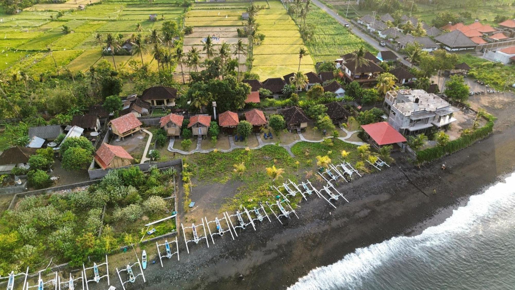 Yogi Beach Cabin Амед Экстерьер фото